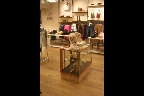 River Island, Swindon